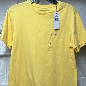 T shirt by Tommy Hilfiger color light yellow size small